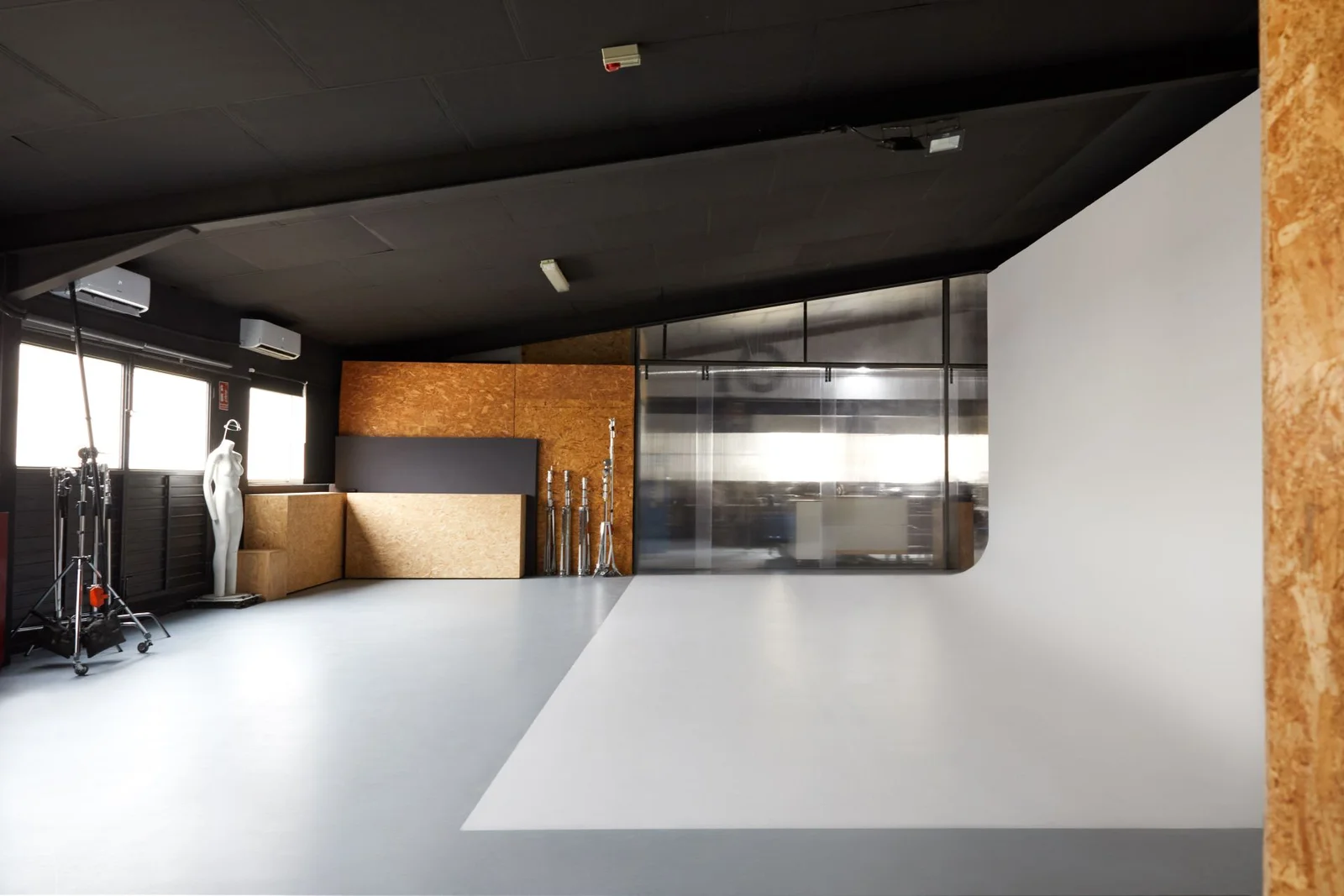 Parking privado gratuito estudio Elche LFDH